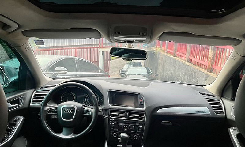 Audi Q5 2011...