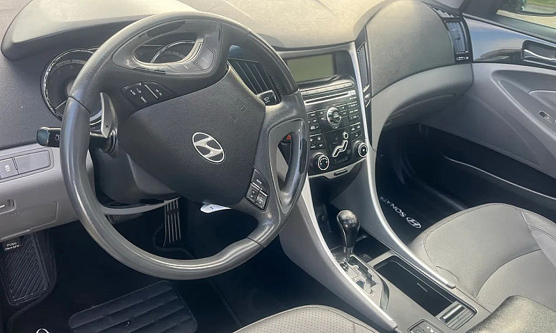 Hyundai Sonata 2.4 1...