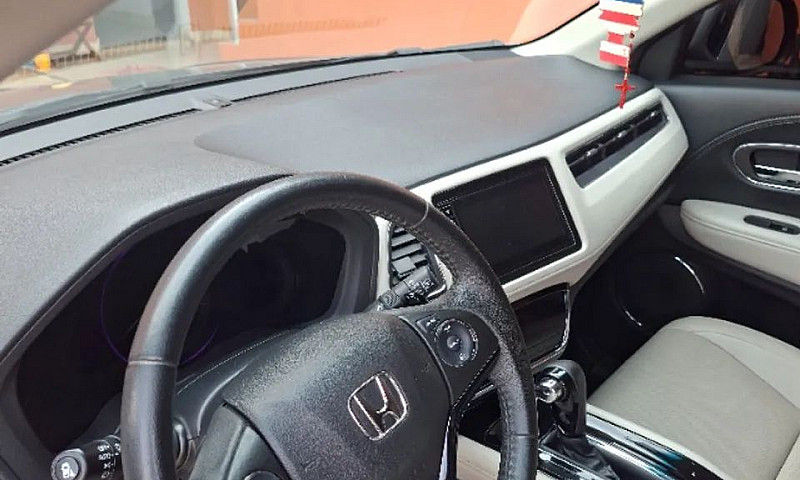 Honda Hr-V Touring 1...