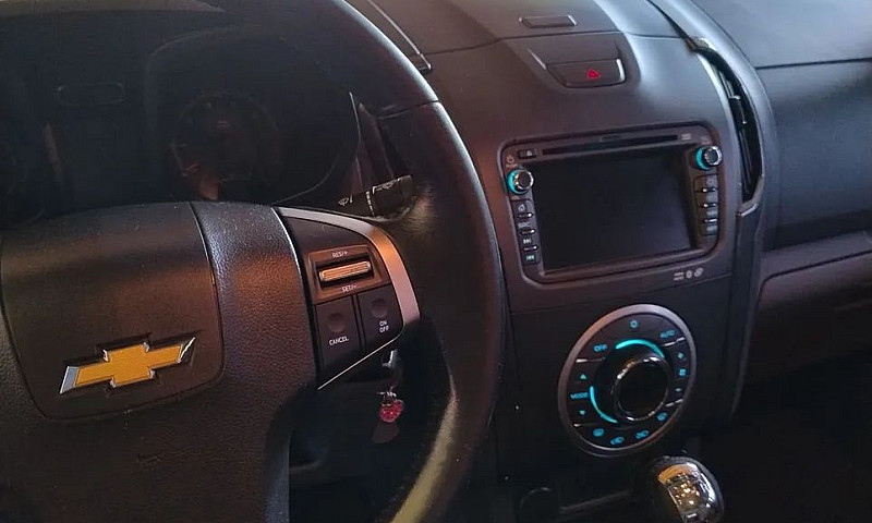 Chevrolet S10 Pick-U...