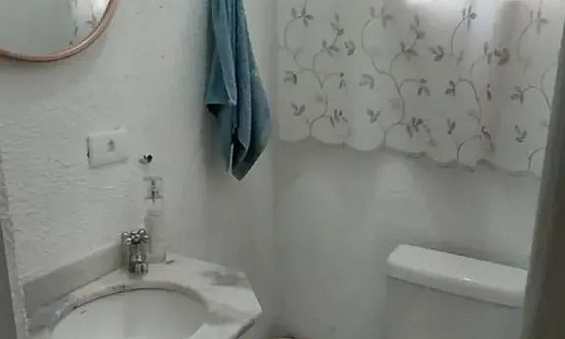 Casa De Condomínio P...