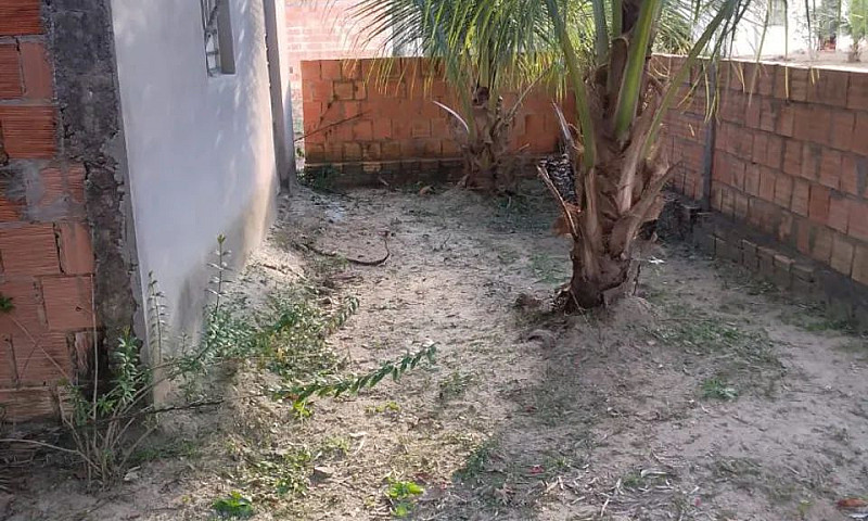 Vende-Se Esta Casa ...