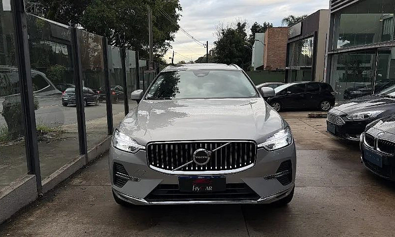Volvo Xc-60 T-8 Plus...