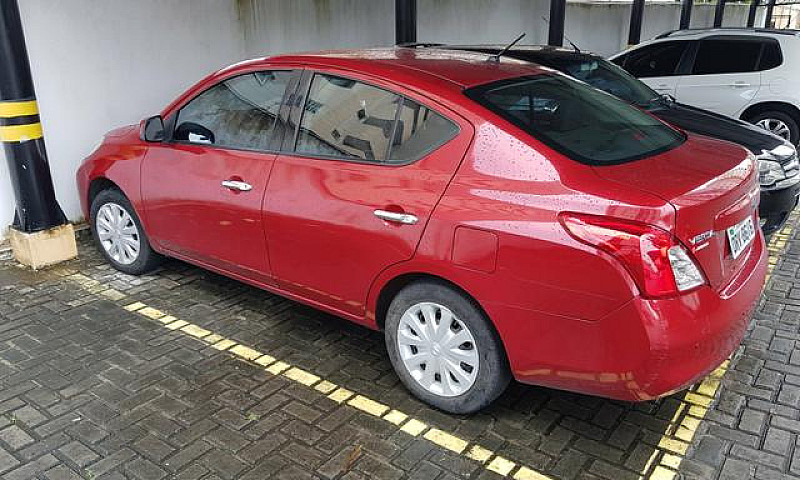 Nissan Versa 1.6 201...