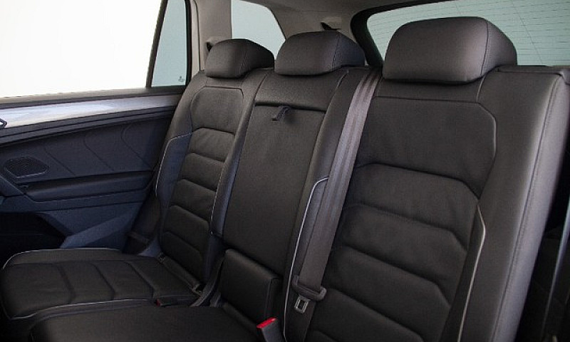 Volkswagen Tiguan 1....