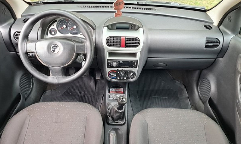 Corsa Sed. Premium 1...