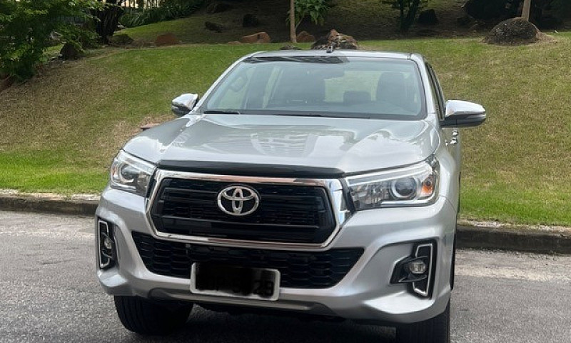 Toyota Hilux Srx 4X4...