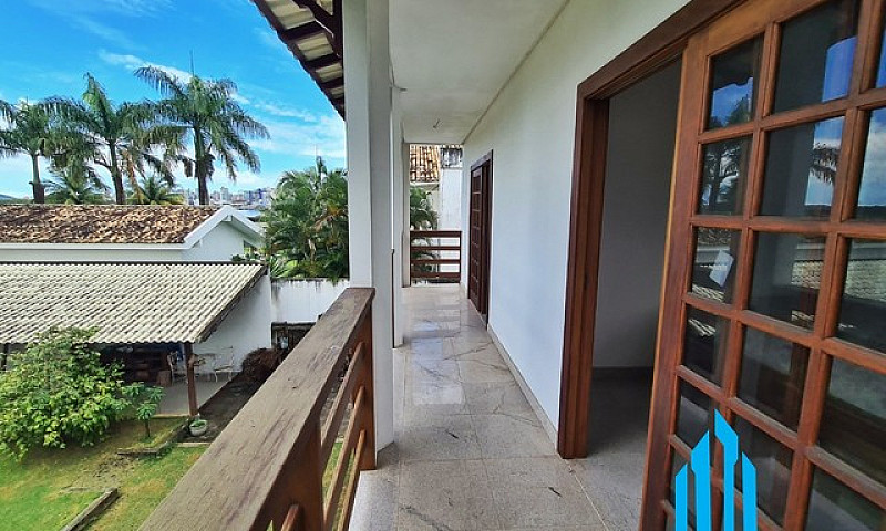 Casa Com 7 Quartos A...