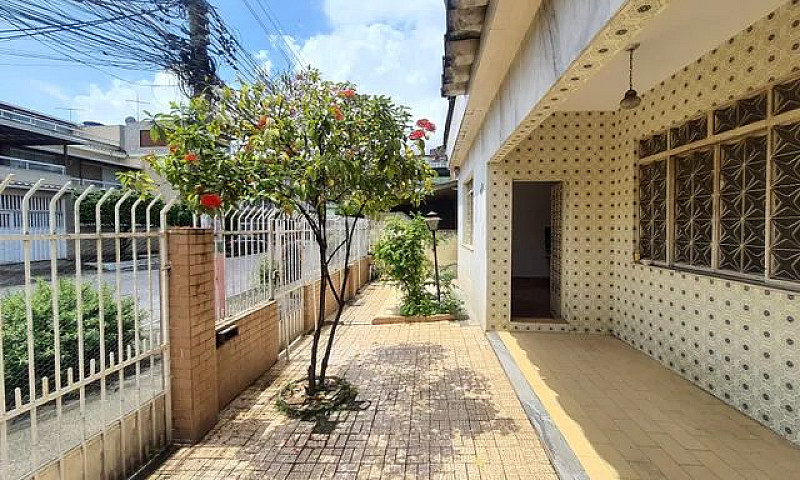 Casa Linear Frente D...