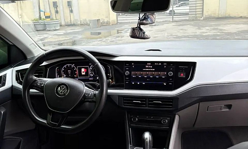 Volkswagen Virtus Hi...