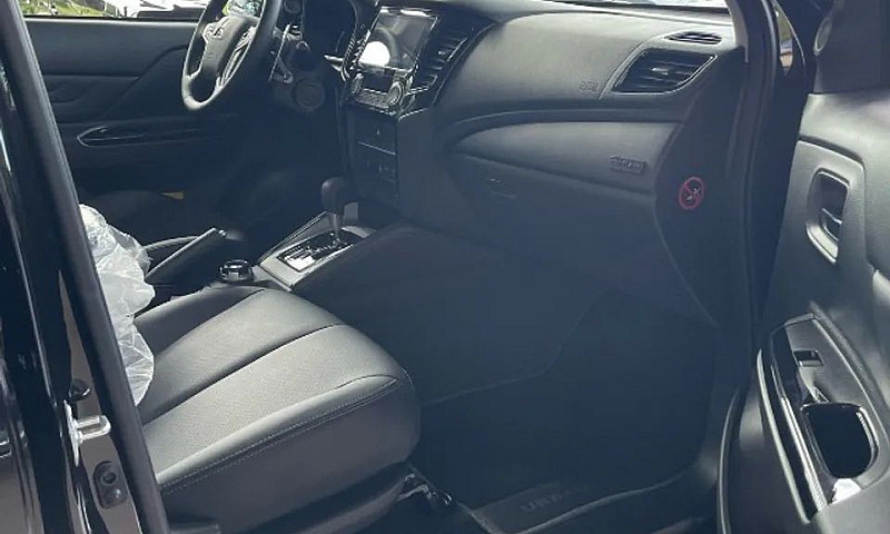 Mitsubishi L200 Trit...