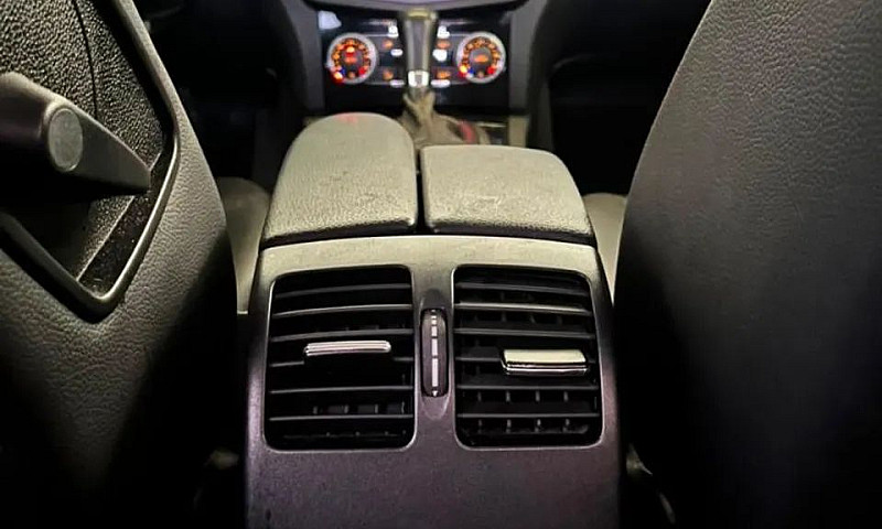 Mercedes-Benz C-180 ...