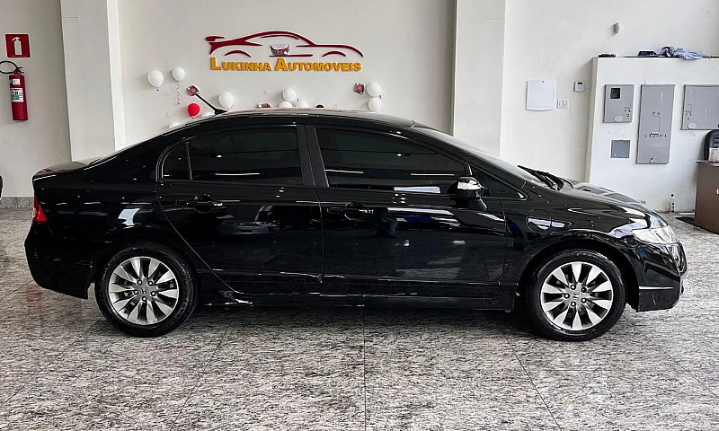 Honda Civic 1.8 Aut....