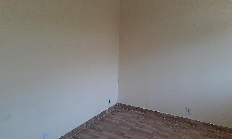Casa Com 2 Quartos E...