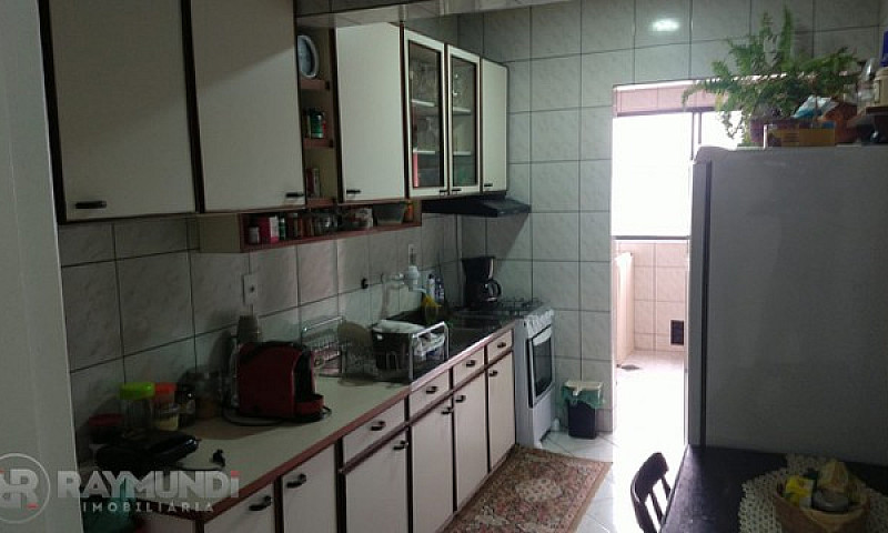 Apartamento Semimobi...