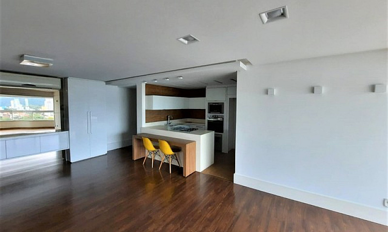 Apartamento Com Arqu...