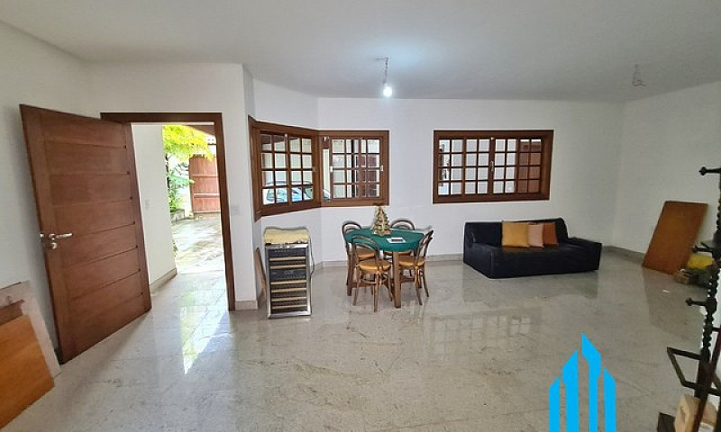 Casa Com 7 Quartos A...