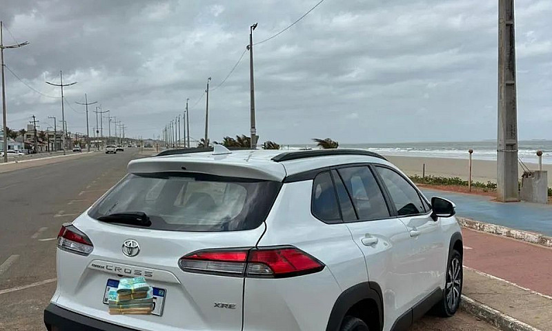 Toyota Corolla Cross...