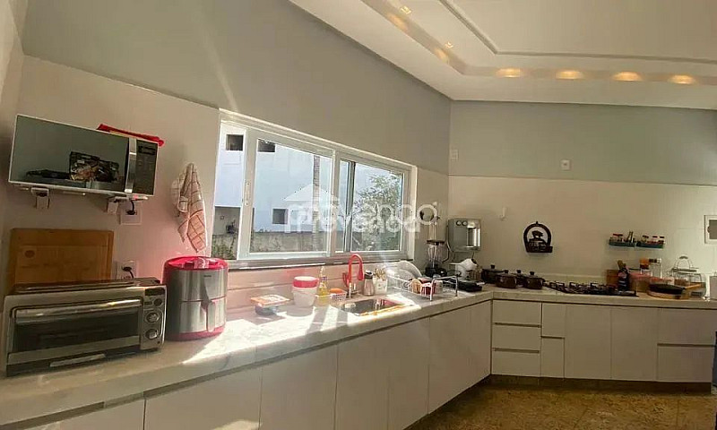 Sobrado Condomínio D...