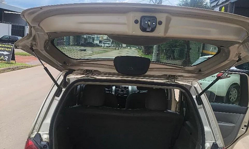 Nissan Livina S 1.6 ...