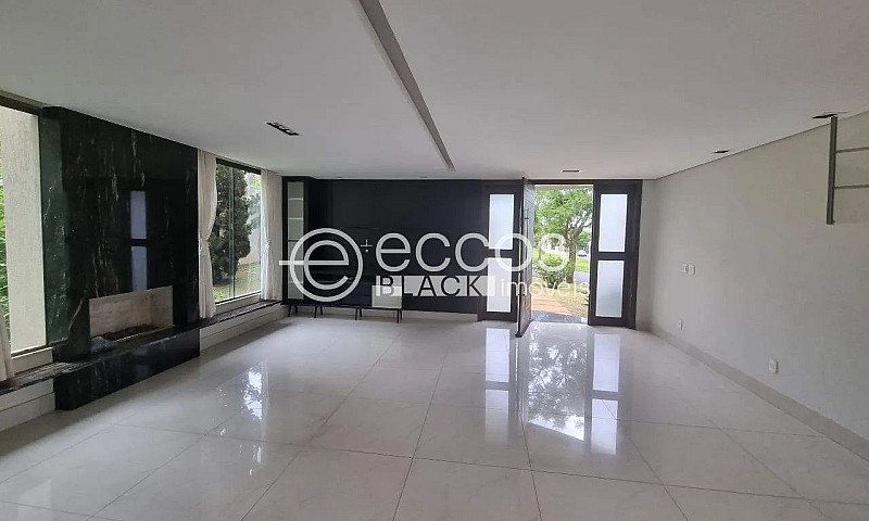 Casa Em Condomínio À...