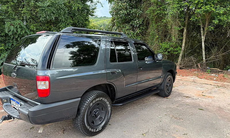 Chevrolet S10 Blazer...