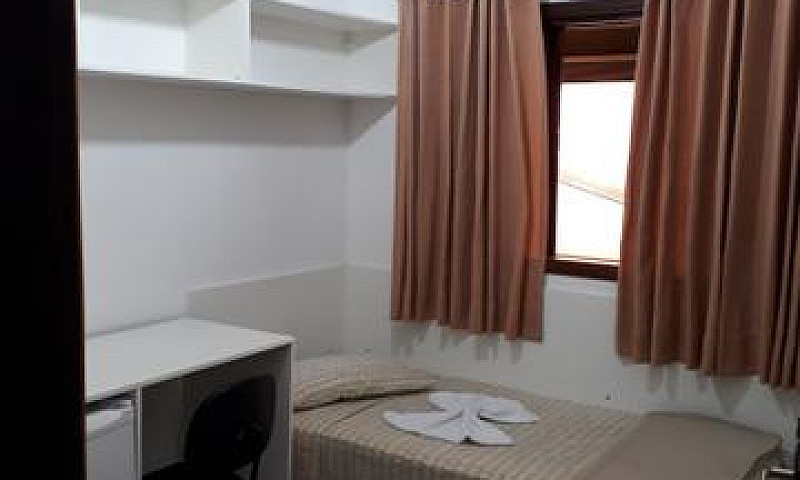 Alugo Quarto Em Pous...