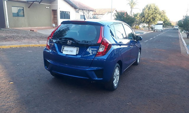 Honda Fit Lx 14/15...