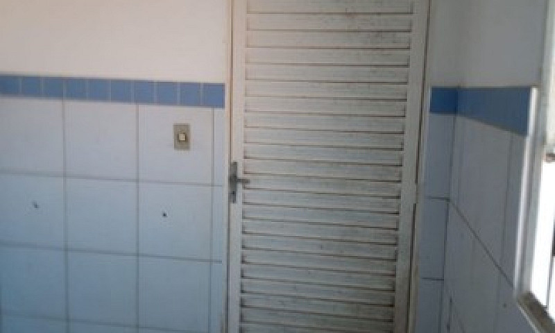 Vende-Se Casa Quitad...