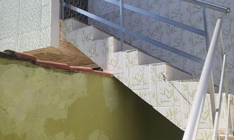 Casa Com 2 Quartos E...
