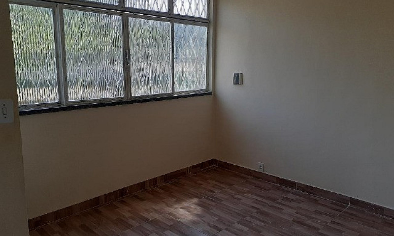Casa Com 2 Quartos E...