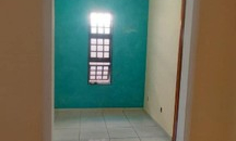 Casa 2/4  Com Suite ...