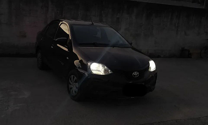 Toyota Etios Xs Seda...