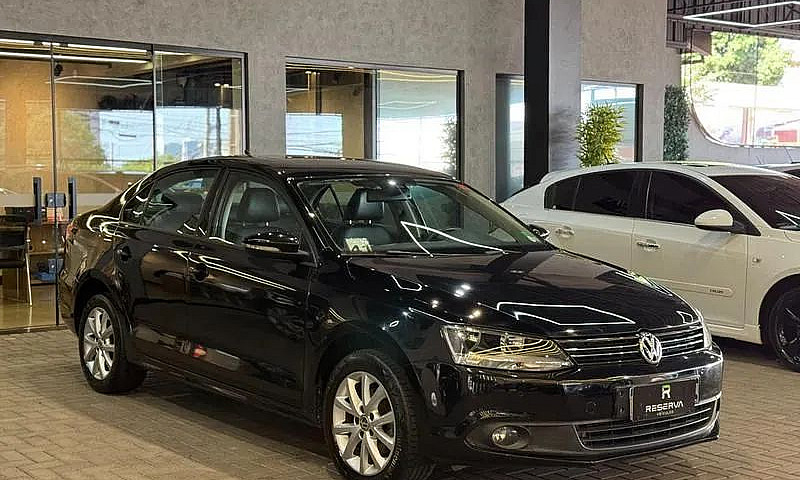 Volkswagen Jetta Com...