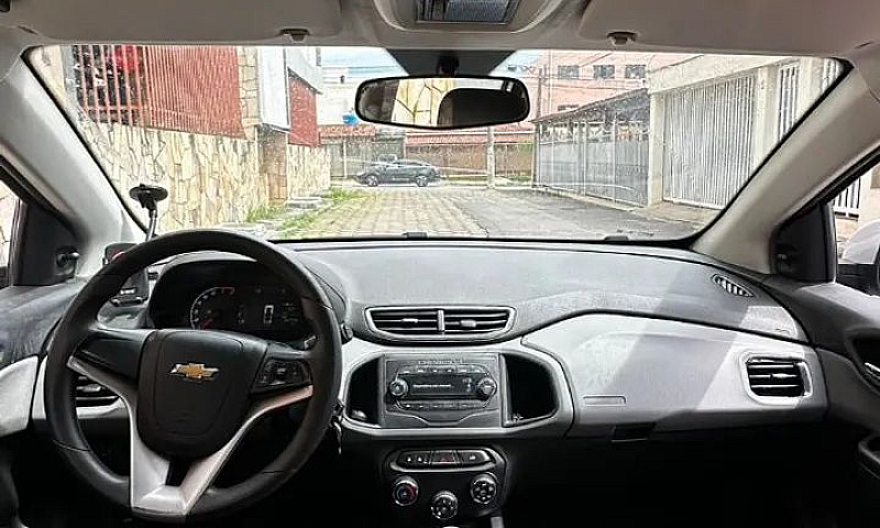 Chevrolet Onix Hatch...