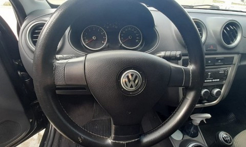 Volkswagen Voyage Tr...