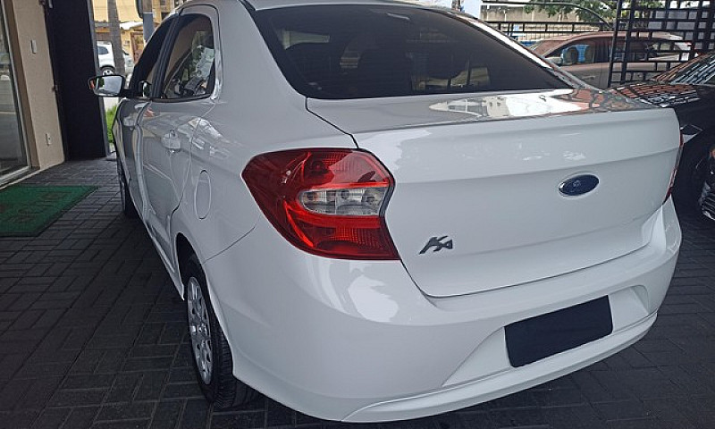 Ford Ka Sedan Se Plu...