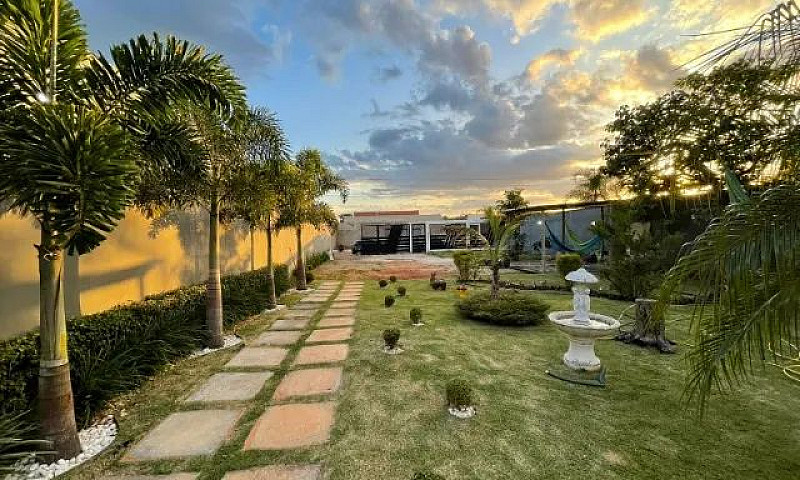 Vendo Casa 3 Quartos...