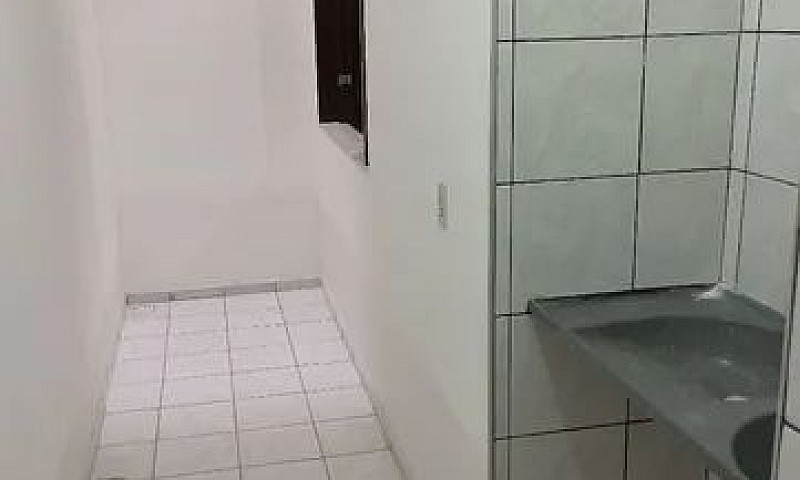 Alugo Casa Proximo A...