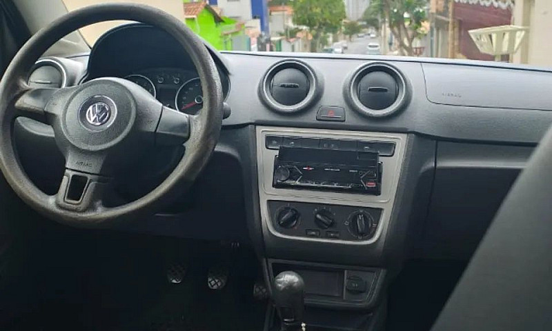 Volkswagen Voyage Tr...
