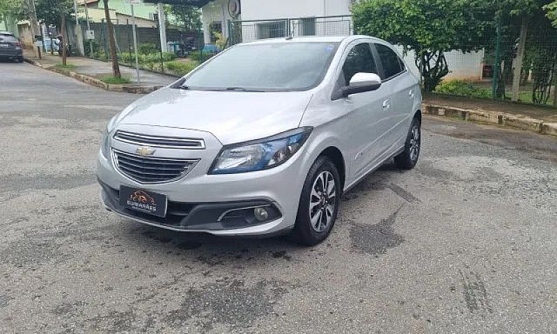 Chevrolet Onix Hatch...
