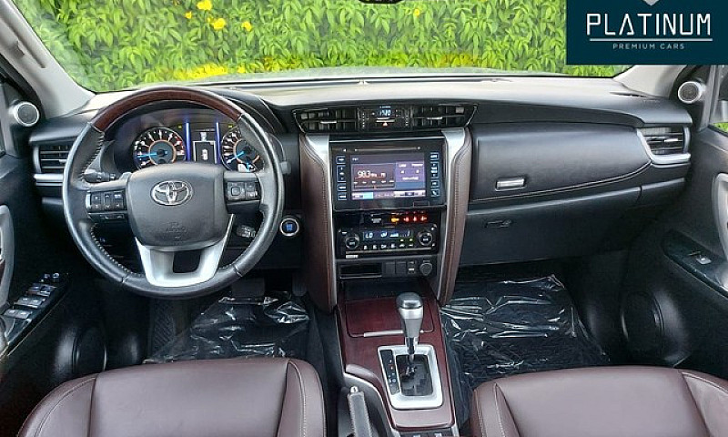 Hilux Sw4 Srv Flex 7...