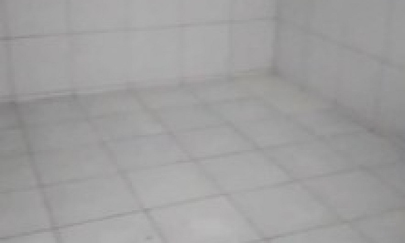 Aluga-Se Casa Lot. N...