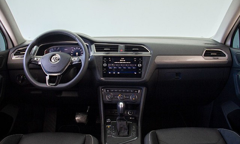 Volkswagen Tiguan 1....
