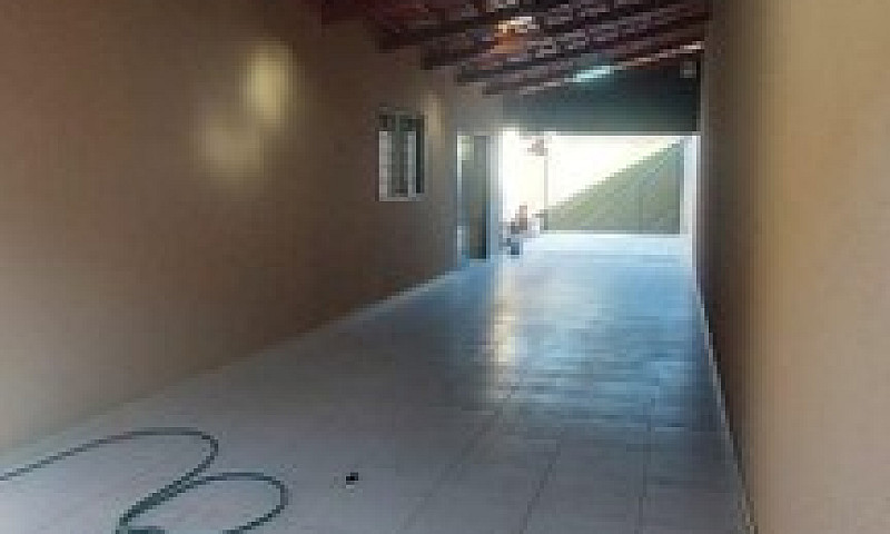 Casa 2/4  Com Suite ...
