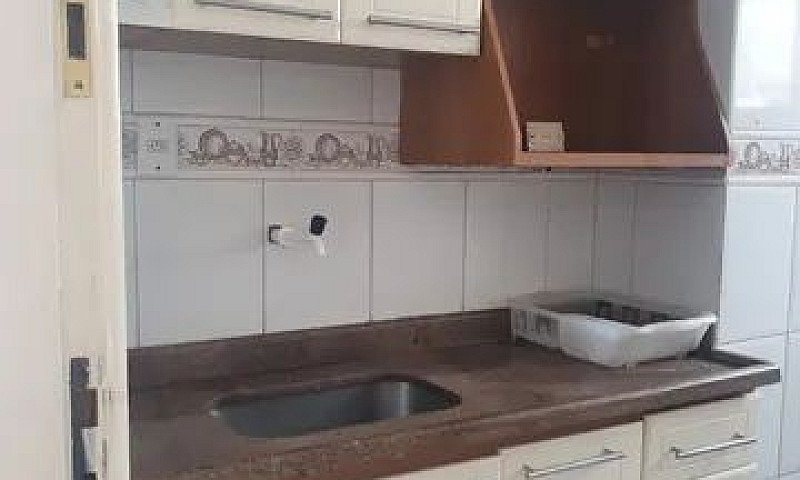 Ca- Alugo 1/4 Mobili...