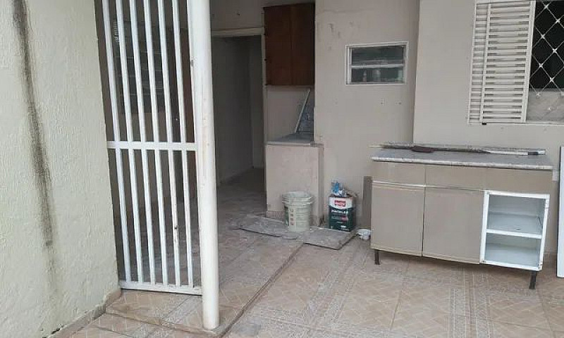 Alugo Casa 3 Quartos...