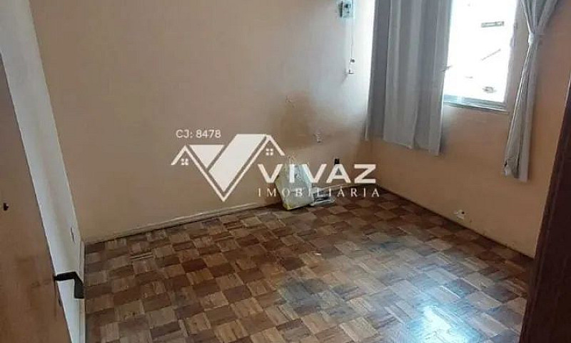 Excelente Casa Tripl...