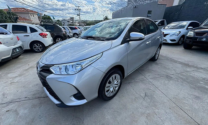 Toyota Yaris Xl Seda...