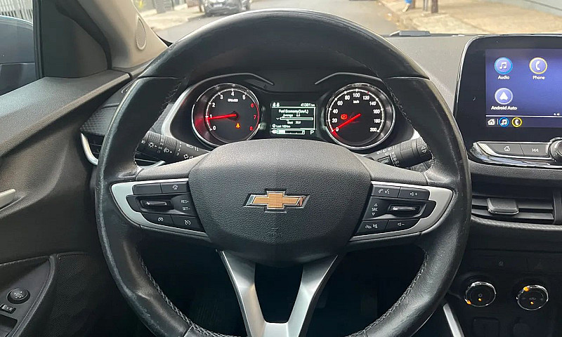 Chevrolet Onix Hatch...
